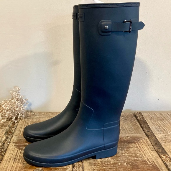 Hunter Shoes - Hunter Women’s Original Refined Navy Rain Boots Sz 11 NWOB WFT1071RMA